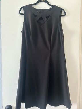Roz & Ali Black Sleeveless A-Line Dress with Cutout Neck